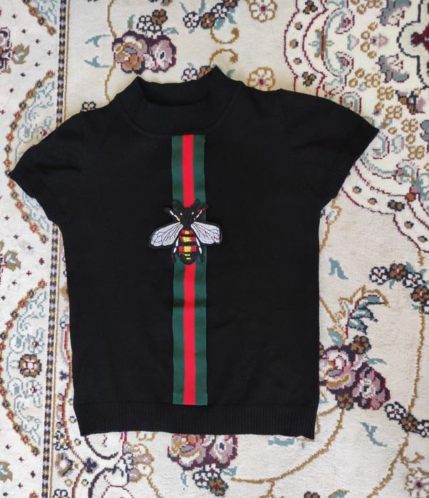 Плащ, кофты, брюк и юбка