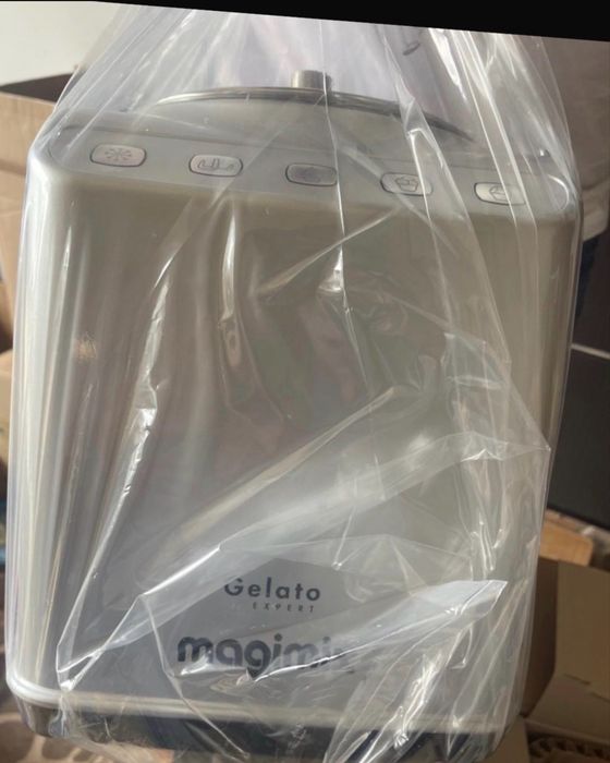 Vand Aparat masina automata de inghetata MAGIMIX Gelato Expert