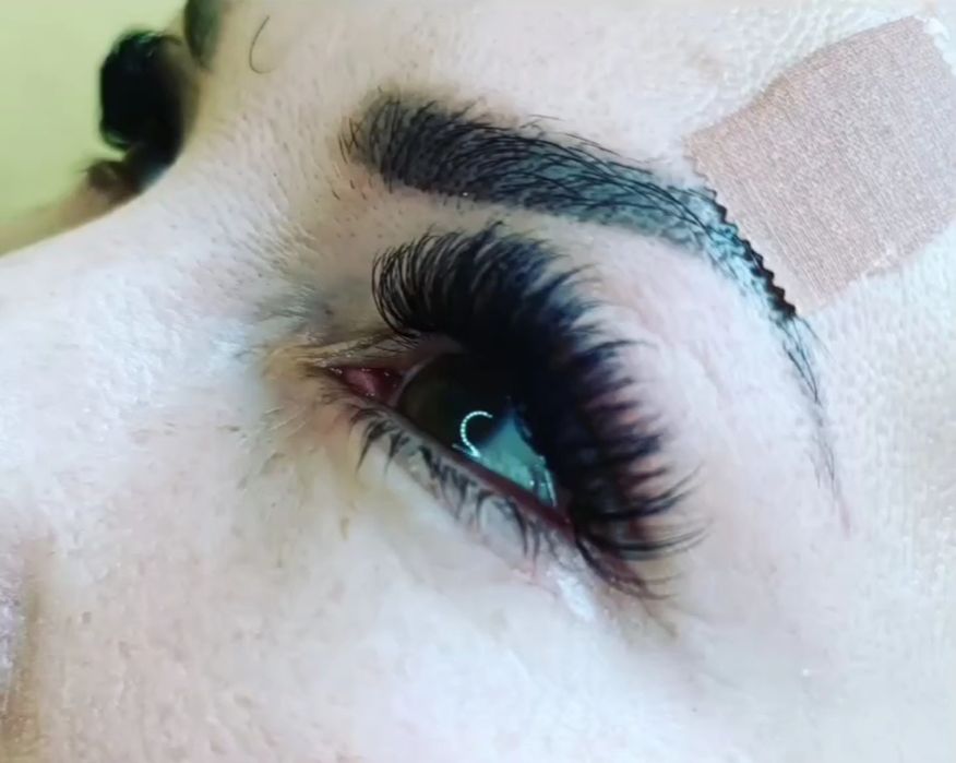 Наращивание ресниц