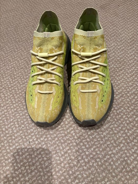 Маратонки Adidas Yeezy 380 44