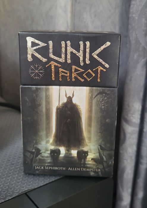 Таро карти runic tarot