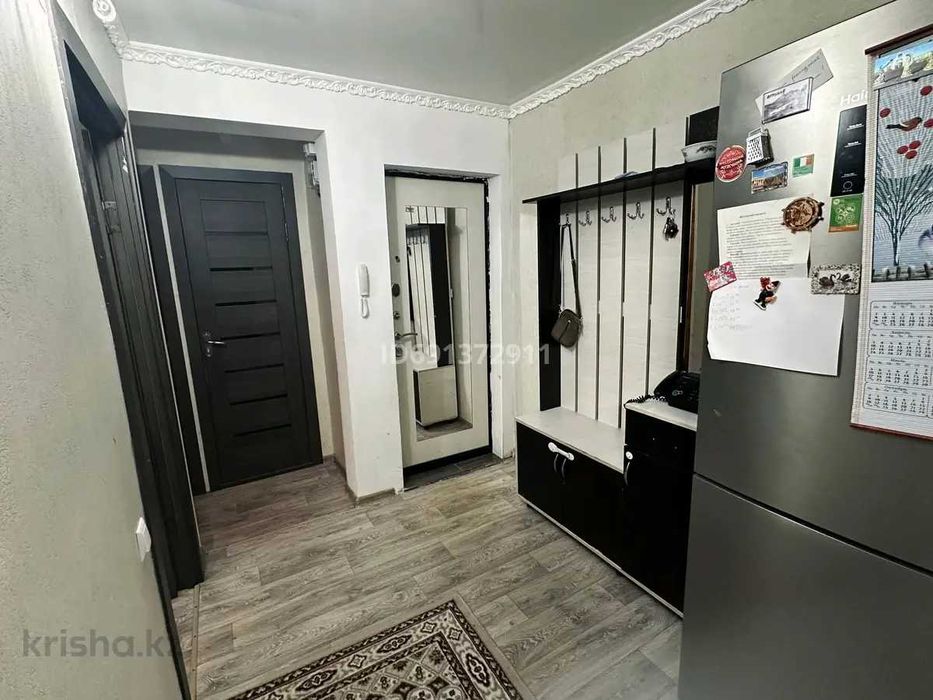 Продается 4-я квартира на 2 мкр.