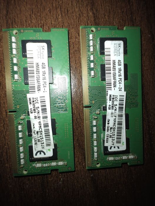 Kit DDR4 pentru Laptop 2x4 la 2400
