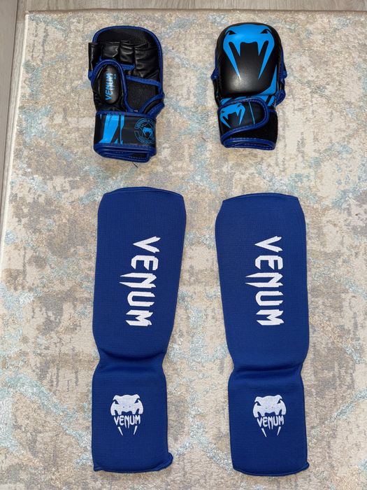 Футы,перчатки!Почти новые