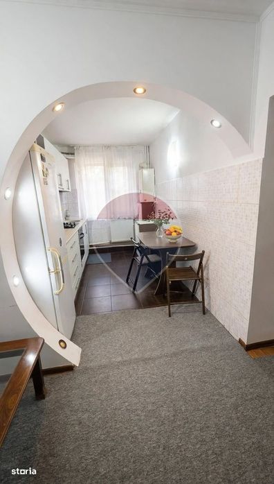 Apartament 3 camere , Podu Pos, Decomandat