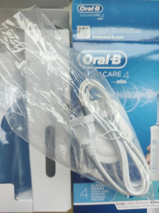 Зъбен душ Oral-B AquaCare 4