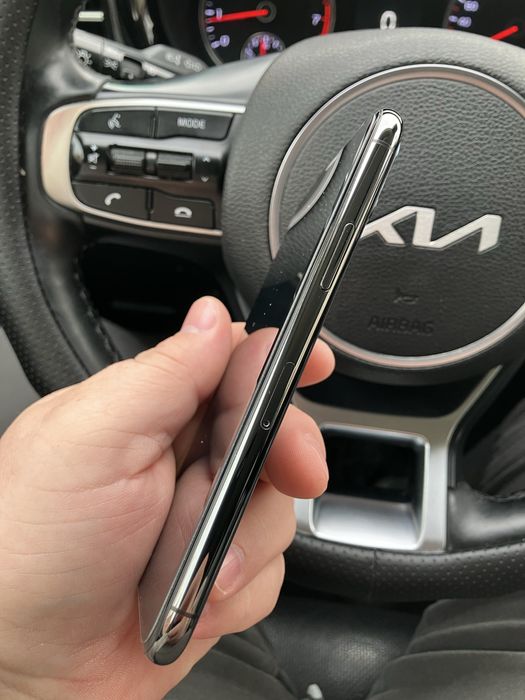 Продам Айфон 11 Pro 256G