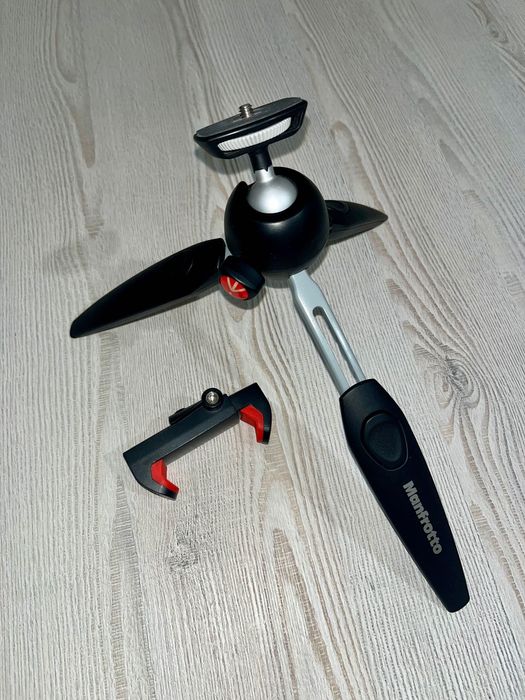 Компактный штатив Manfrotto Pixi 2