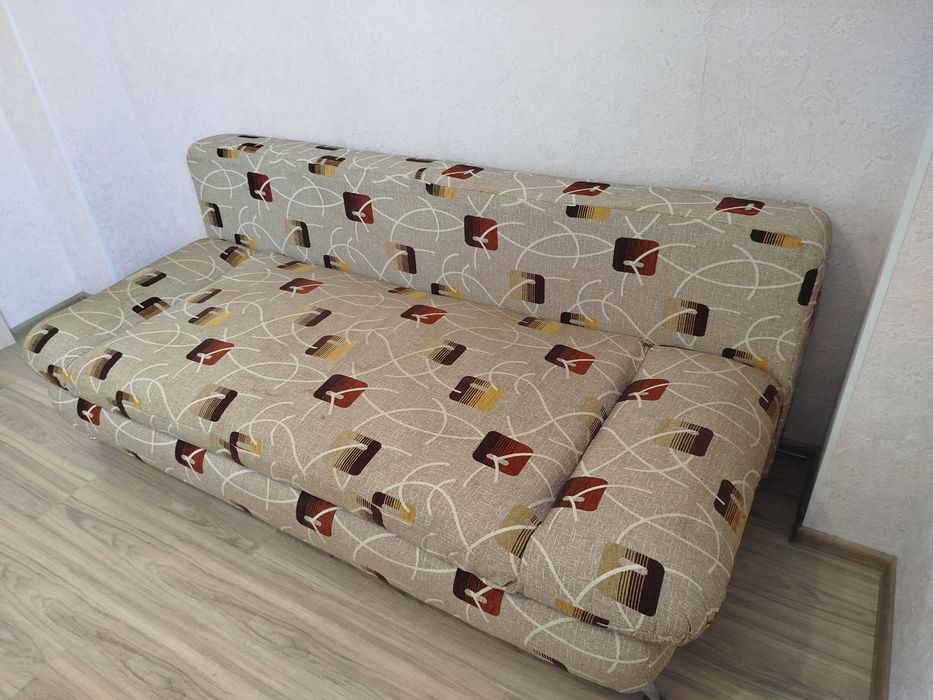 Продам диван еврокнижка