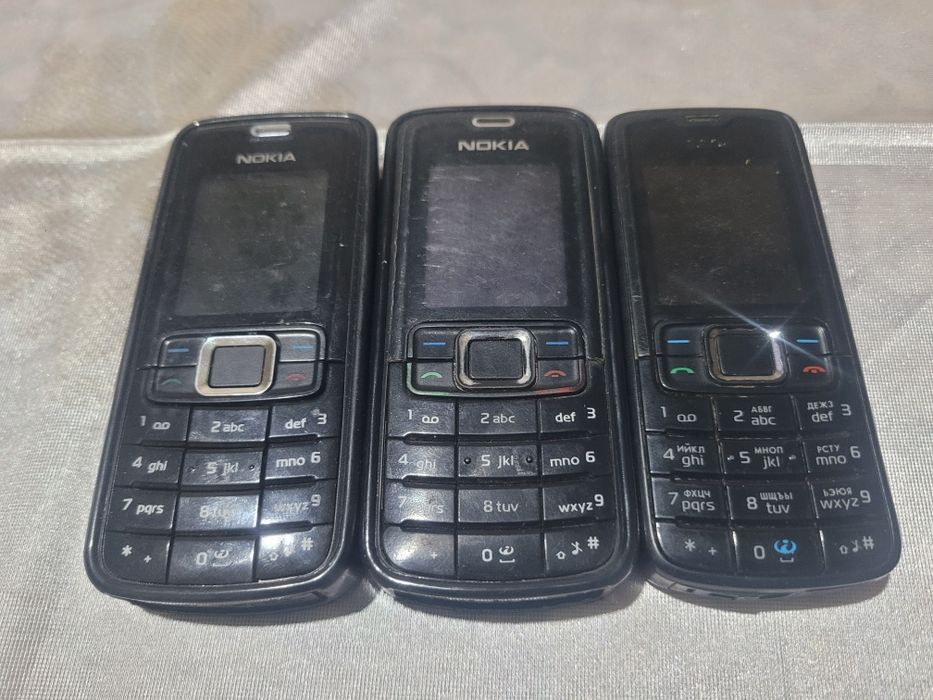 Nokia telefonlar sotiladi