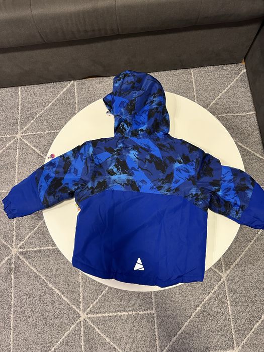 Зимно яке и гащеризон