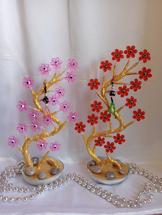 Цветы и деревья из бисера.