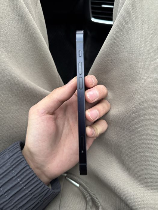 Iphone 12, темно синий