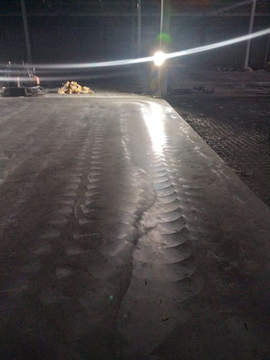Sapa mecanizata și beton elicopterizat  cu quartz