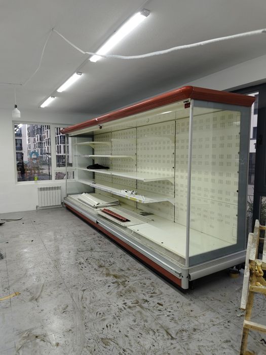 Пристенный холодильник
