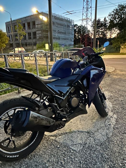 Honda CBR 125cc (Luxxon X15 Sport)