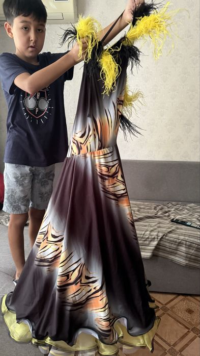 Бальное платье на 10-13 лет