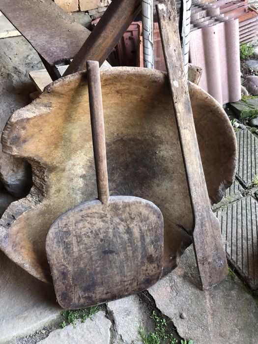 Антикварни дървени предмети