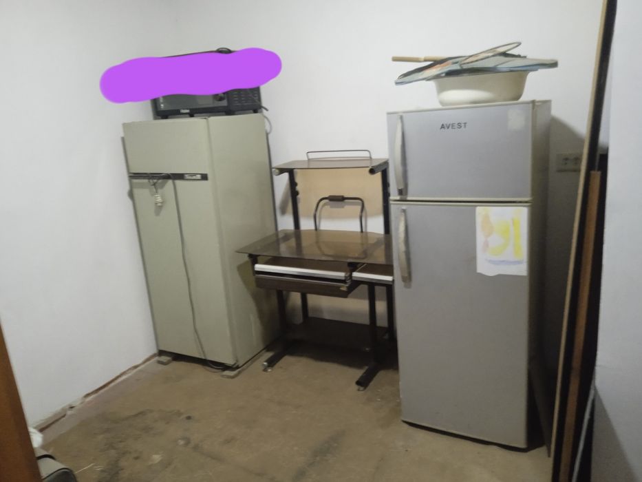 Xolodelniklar sotiladi  yaxshi xolatda