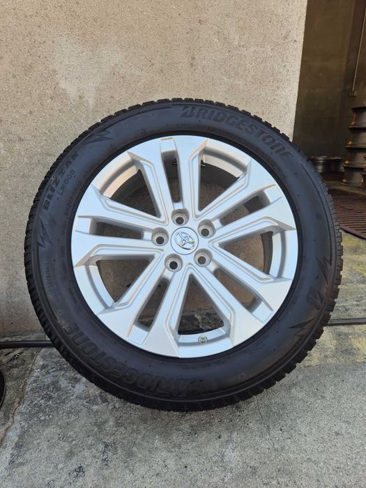 ROTI Jante + Anvelope IARNA - 5x114.3 18'' - OEM TOYOTA RAV4 Hybrid / Corolla Cross 225/60/18 Bridgestone 2022 CA NOI !