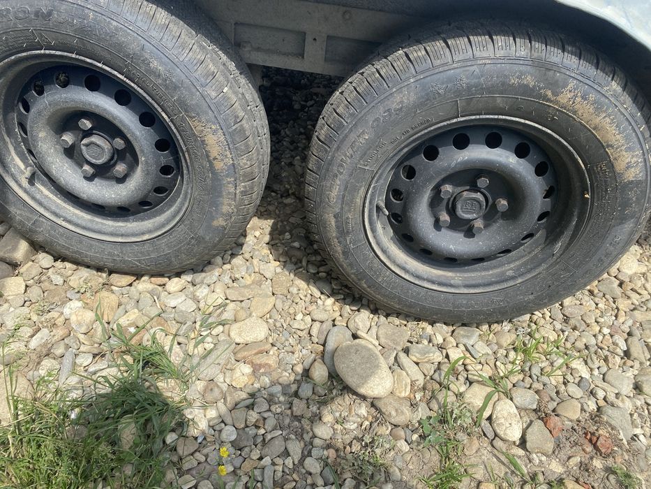Vand remorca pentru utilaje de 3000 kg