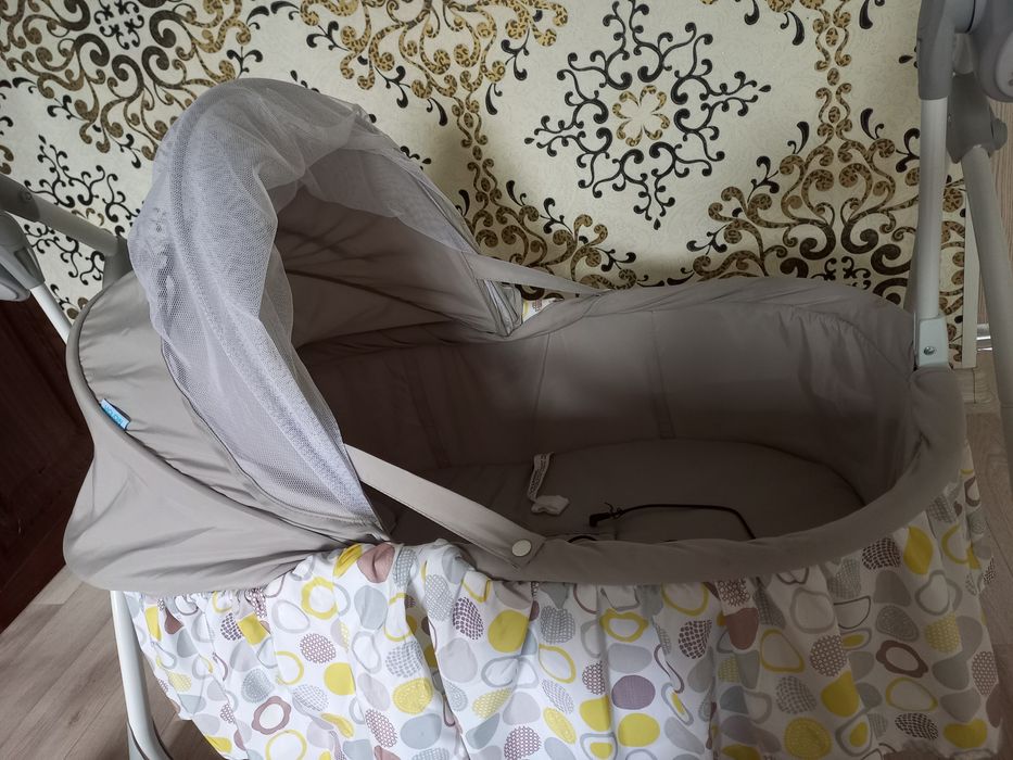 Качеля шезлонг сатылады