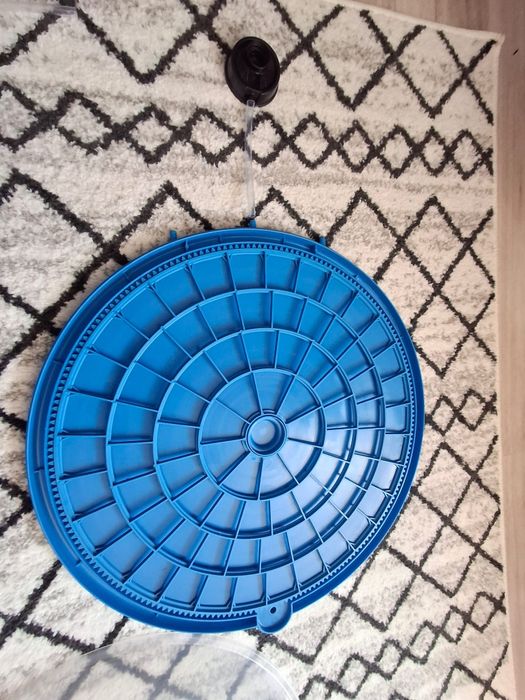 Vând incubator automat pentru oua