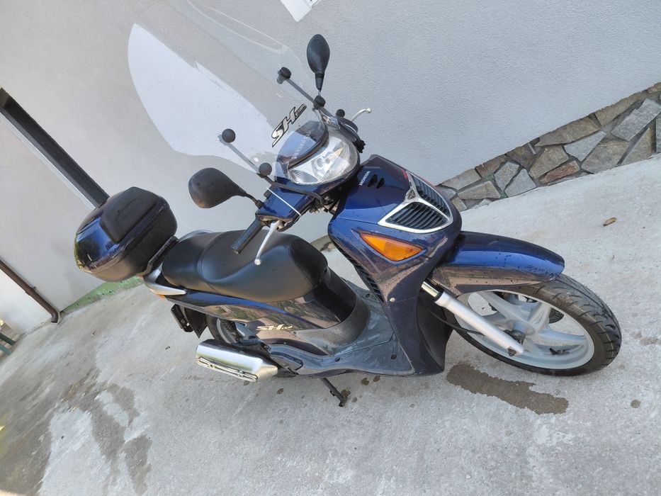 Honda SH-150 скутер