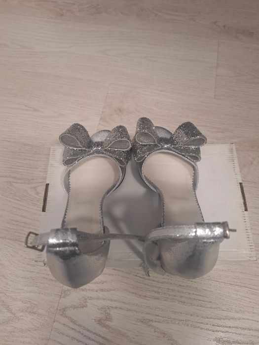 Încălțăminte dama mărimea 37.