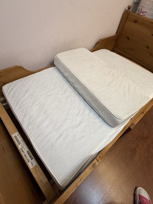 Кровать IKEA с матрасом массив дерево