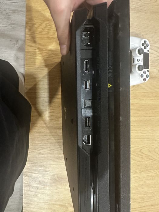 Ps4 pro + контролер