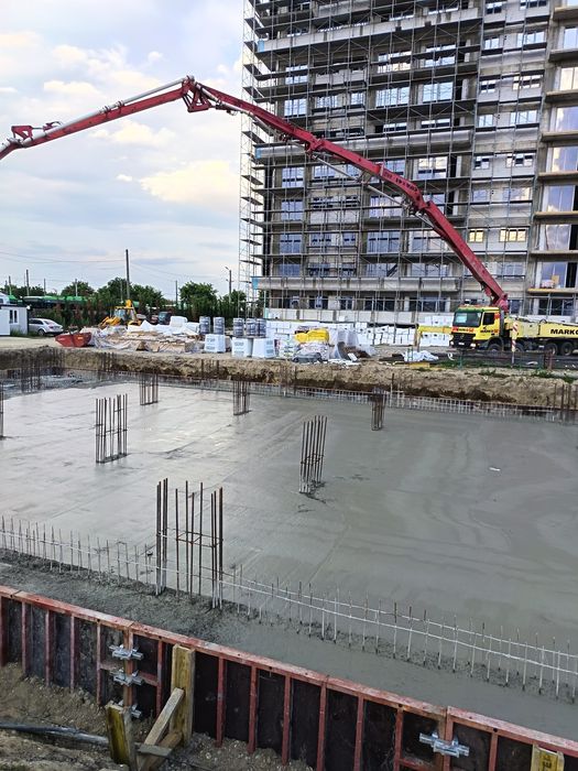 Turnari Beton Finisat cu Elicopter si cuart, platforme beton, Beton antiderapant Periat, Șapa elicopterizata, Beton in curte elicopterizat