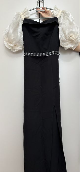 Элегантное черное вечернее платье