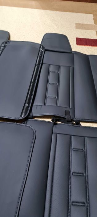 Продам универс. авточехол новый.