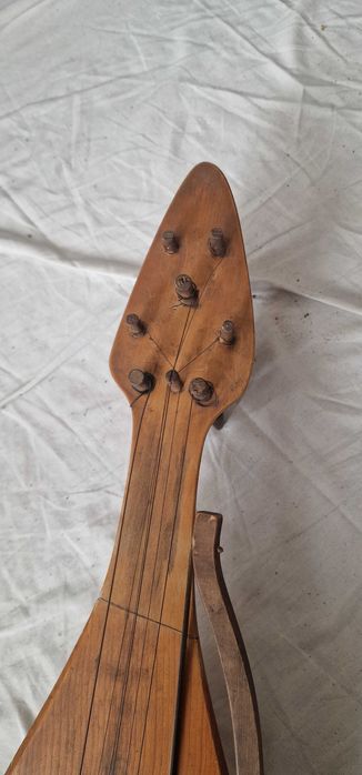 Продавам гъдулка