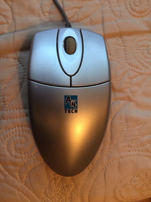 Мултимедийна клавиатура и мишка