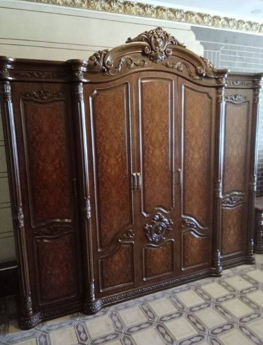 Дубайский мебель сотилади комплект