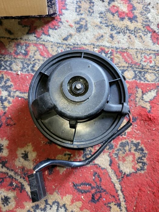 Вентилятор печки пассат б