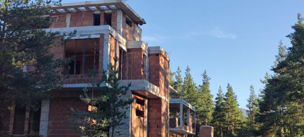 къща Горна баня, РЗП340м2 двор 260м2 затв. к-с , 557 700Е с вкл.ДДС