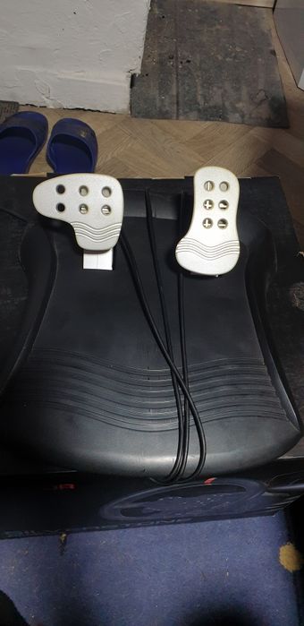 Игровой руль продам