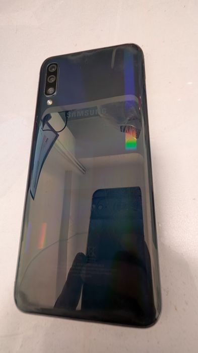 Samsung A50 128Gb stocare / 4gb  ram