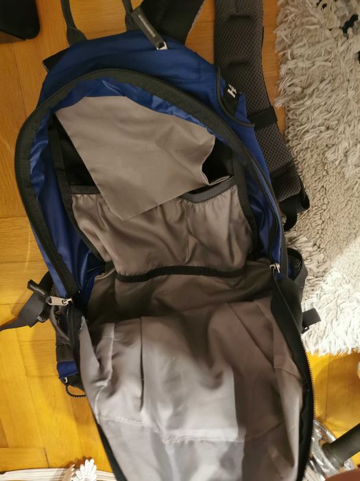 Deuter - туристическа раница