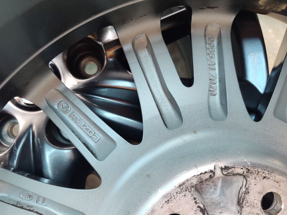 17" оригинални алуминиеви джанти за Mazda .