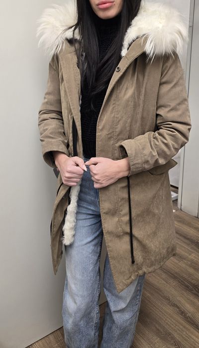 парка с естествена кожа астрагон