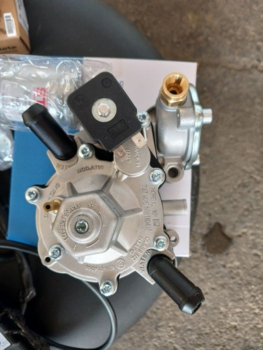 Propan  balon sotiladi 47 talik  tablitka yangi  zapchaslari bilan