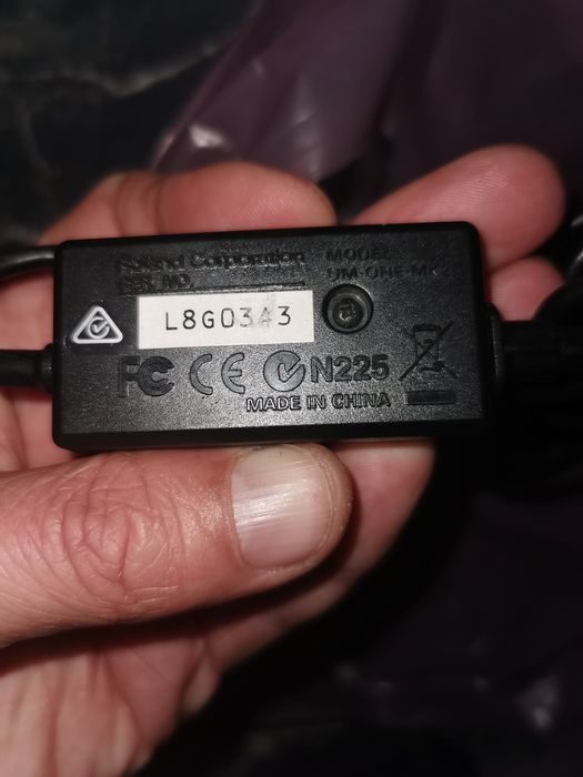 Libratone Zipp.Beosound 3. Roland interfata usb UM One mk2.Lenovo Adlx