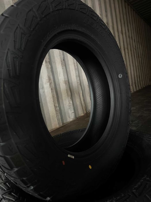 Нови джипови гуми ARIVO TERRAMAX ARV PRO A/T 215/65R16 98T НОВ DOT