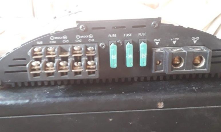 Сабвуфер и усилитель Mystery