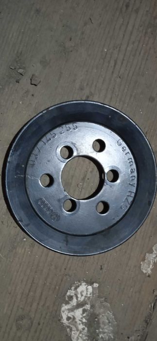 Оригинальные запчасти б.у на Audi 80 b3