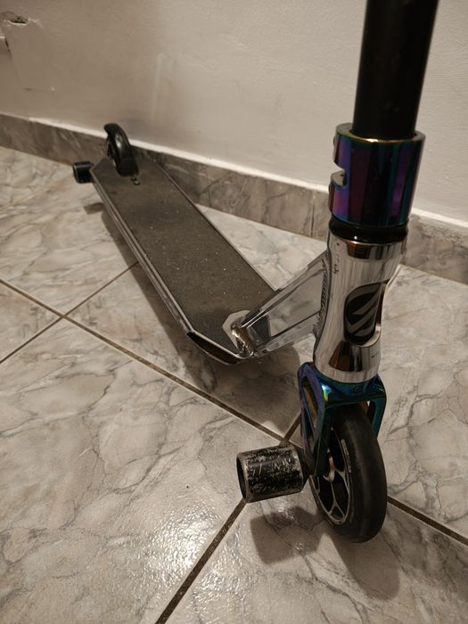 Vând trotineta Oxelo pentru peripeții SC MF 3.6 V5 NEO CHROME